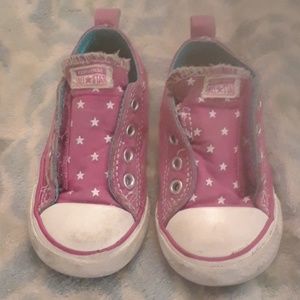 Pink Velcro converse size 6 with stars